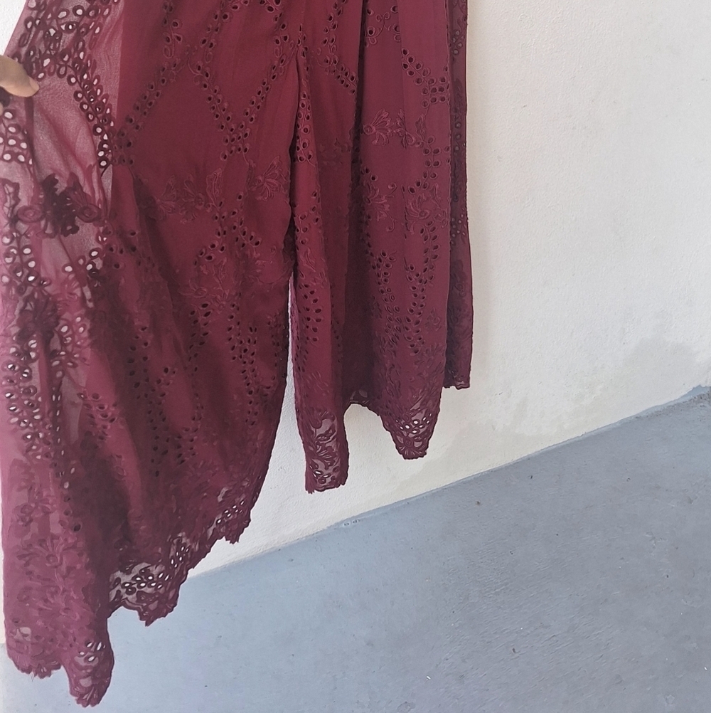 Gianni Bini Wide Leg Burgundy V Neck Lace Women's Romper Size 10 NWT - Picture 8 of 12